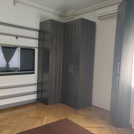 Christie's central apartment Bucarest Extérieur photo